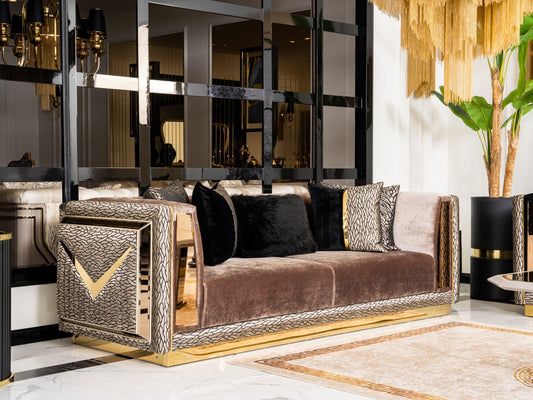 Grand Leon’s Sofa Set