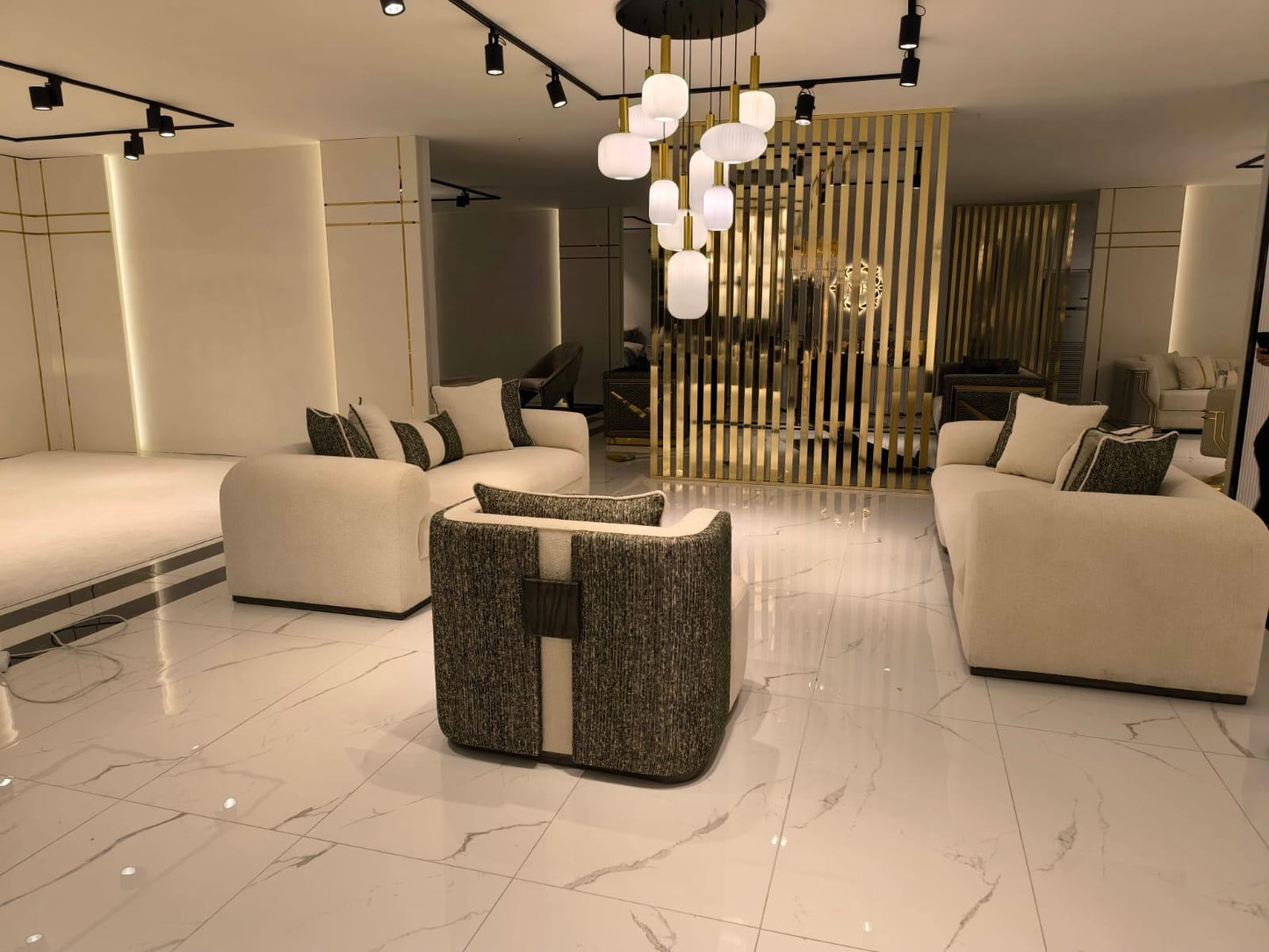 Mona Sofa Set