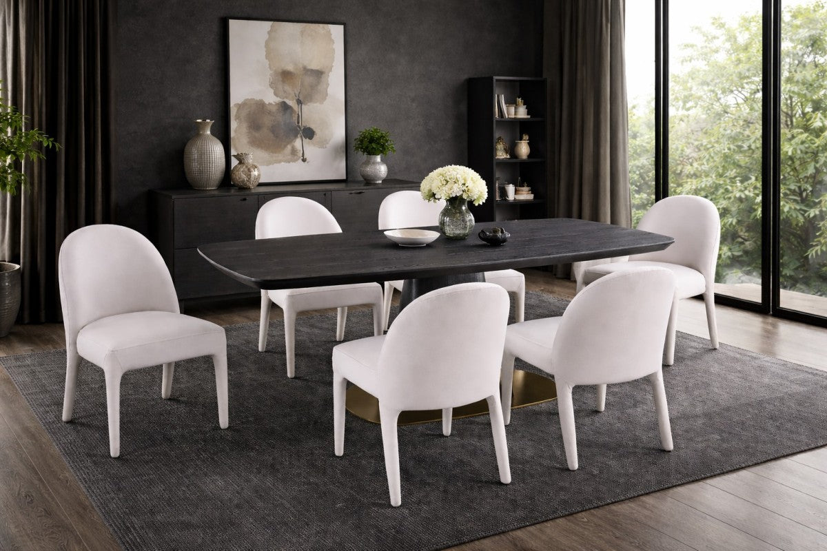 Ryaan Dining Room Set