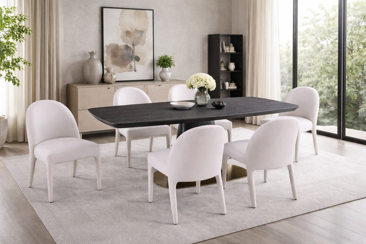 Ryaan Dining Room Set